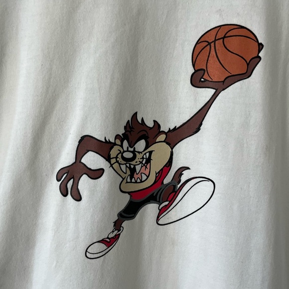 Looney Tunes Warner Bros. y2K 2007 Tasmanian devil Muscle Tank Top - Picture 2 of 11